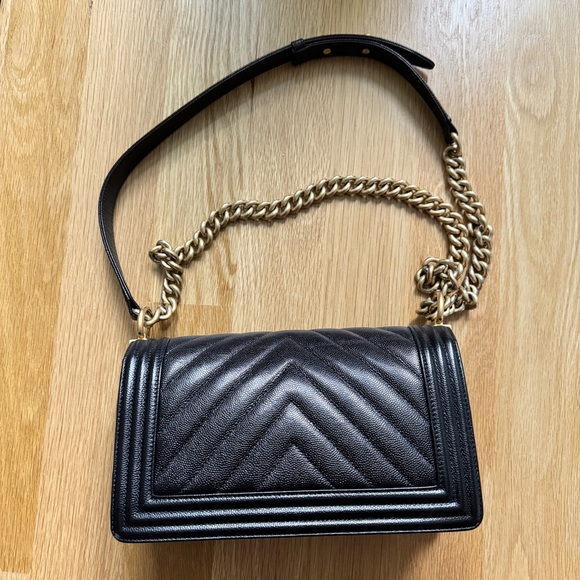 EUC CHANEL Boy Bag Black Caviar Chevron Leather Brushed Gold Hardware Old Medium - Picture 11 of 15